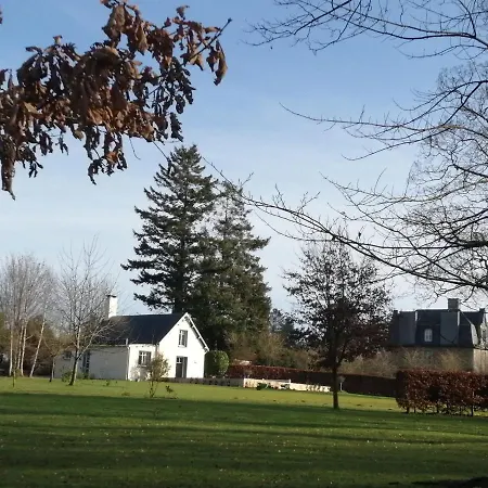 Du Chateau Des Boulais